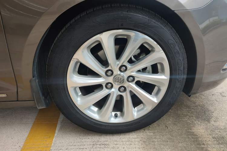 Used Buick LaCrosse 2014 2.0T SIDI Smart Luxury Flagship Edition
