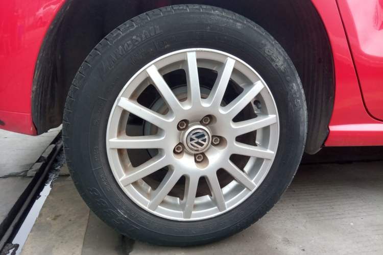 Used Volkswagen Polo 2016 1.6L Automatic Comfort Model
