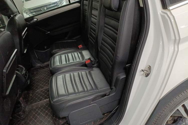 Used Volkswagen Touran 2018 Volkswagen Touran L 280TSI DSG Boundary Edition 7 Seats China V Emission Standard
