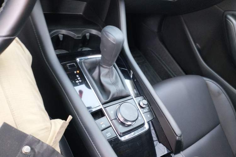 Used Mazda Mazda 3 Axela 2023 2.0L Automatic ZhiZhen Edition