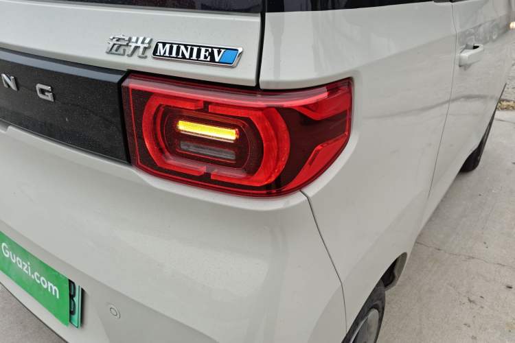 Used Wuling Hongguang MINIEV 2022 Macaron Premium Model – Lithium Iron Phosphate
