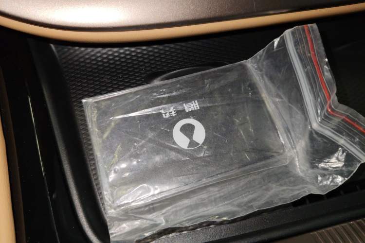 Used Denza D9 2022 DM-i 970 Four-Wheel Drive Flagship Model
