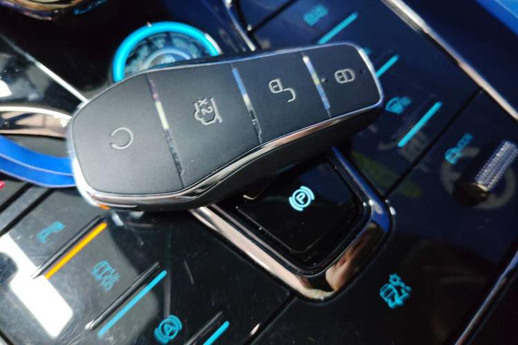 Used BYD Han 2024 DM-i Glory Edition 121KM Prestige Model
