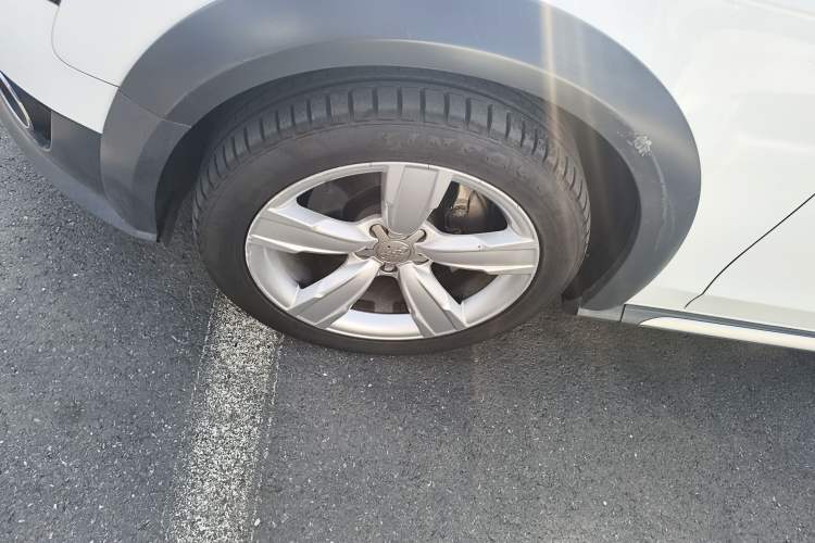 Used Audi A4 (Import) 2014 40 TFSI allroad quattro plus version
