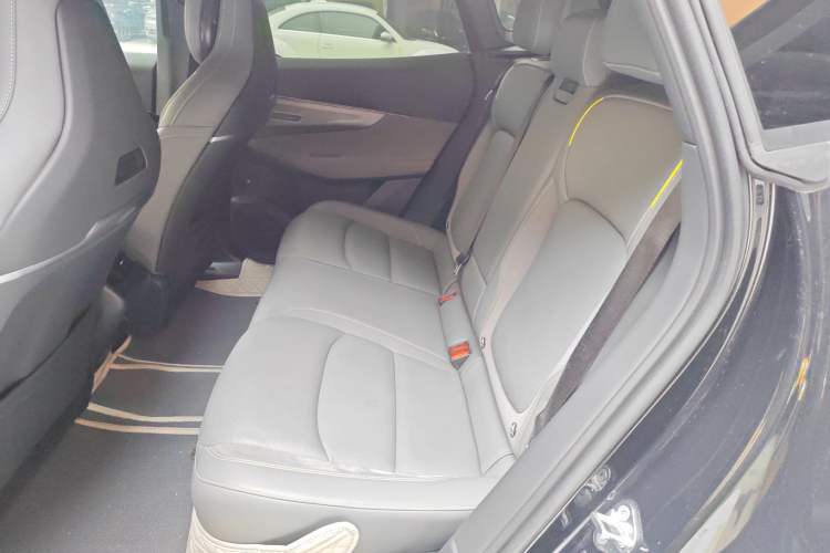 Used Lynk & Co 08 EM-P 2023 120km Long-Range Pro