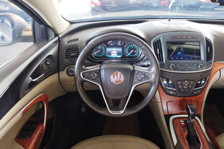 Used Buick Regal 2015 2.0L Elite Fashion Edition
