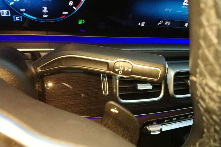 Used Mercedes-Benz GLE 2023 GLE 350 4MATIC Stylish Model
