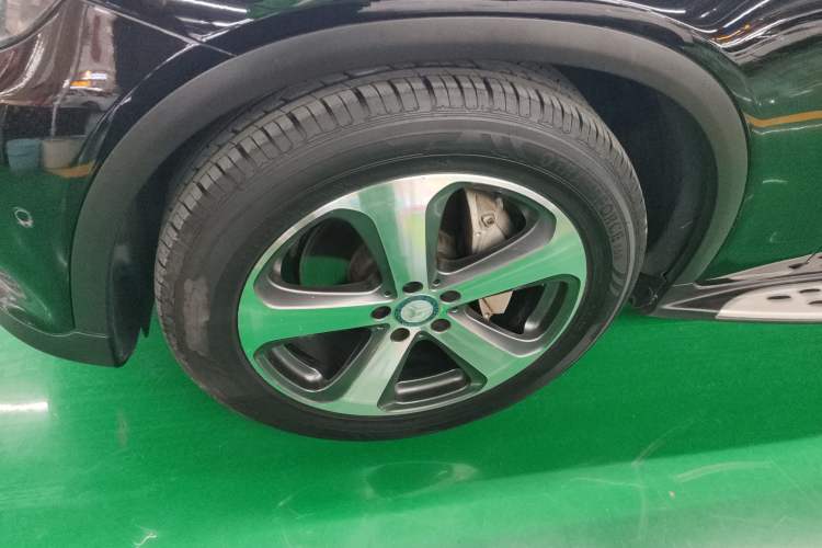 Used Mercedes-Benz GLC 2016 GLC 260 4MATIC Luxury Model
