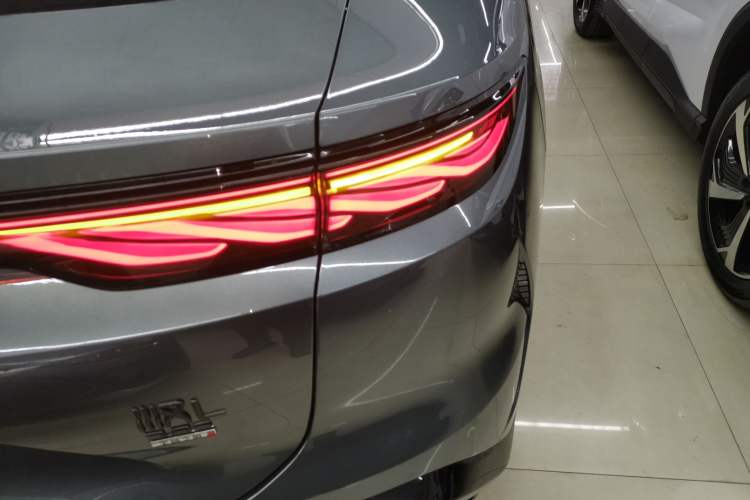 Used BYD Han L 2025 DM-p Four-Wheel-Drive LiDAR Flagship Model
