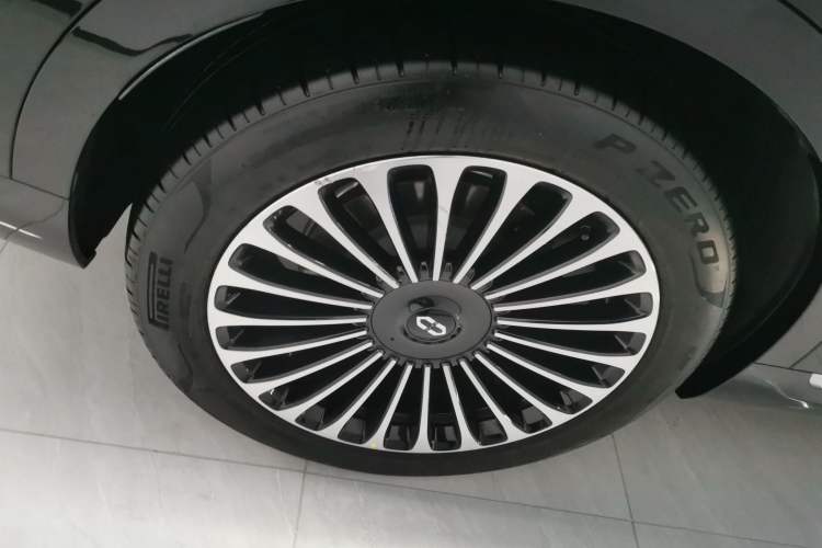 Used Hima AITO M9 2024 Range-Extended Ultra Version 42 kWh 6-Seater Model
