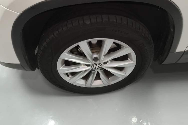 Used Volkswagen Tiguan 2017 300TSI Automatic Two-Wheel Drive Silk Road Comfort Edition
