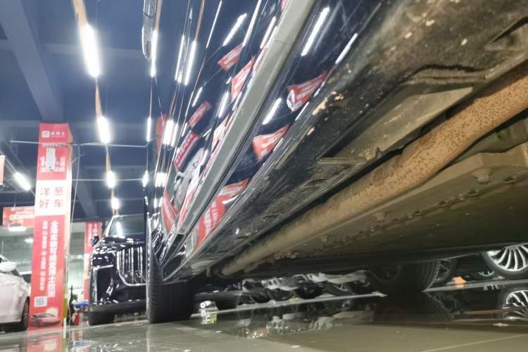 Used VOYAH Dream 2025 PHEV Four-Wheel-Drive Flagship Kunpeng Edition
