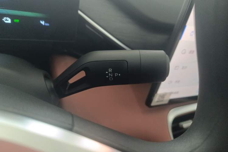 Used  L6 2025 EM-i 140km Long-Range Version
