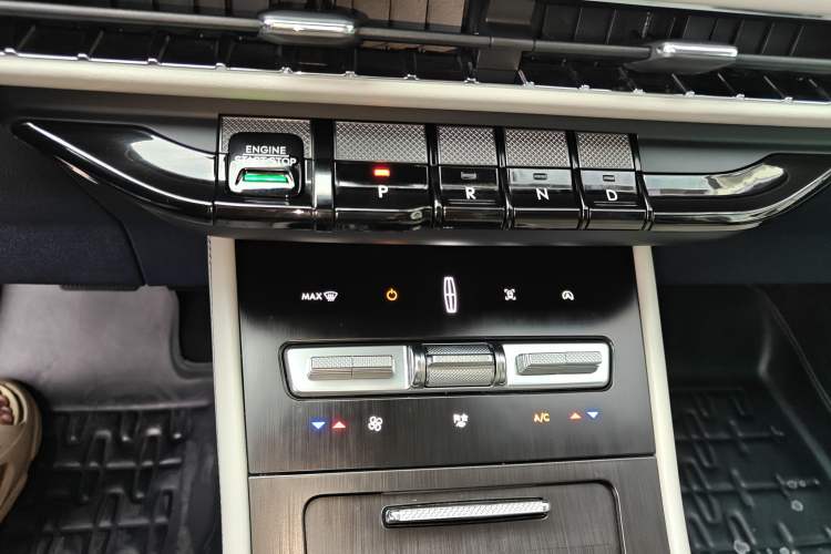 Used Lincoln Corsair 2023 2.0T Two-Wheel Drive Luxury Edition
