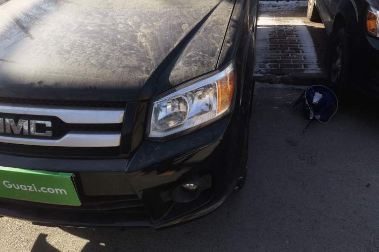 Used JMC Baodian 2018 2.9T New Value-Packed Two-Wheel-Drive Diesel Comfort Version with Standard Cargo Bed – JX4D30B5L