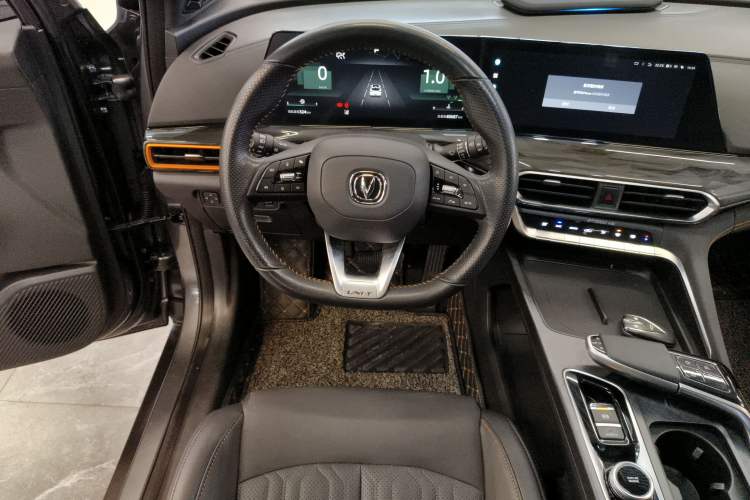 Used Changan UNI-T 2022 2.0T Flagship Edition
