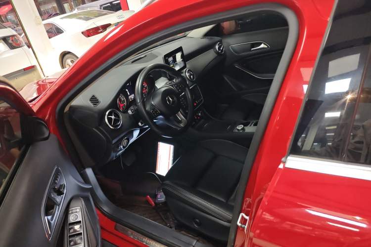 Used Mercedes-Benz GLA 2016 GLA 220 4MATIC Fashion Edition
