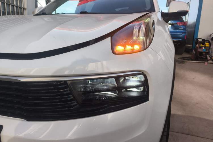 Used Lynk & Co 01 2019 2.0T Two-Wheel-Drive Pro Version China VI Standard
