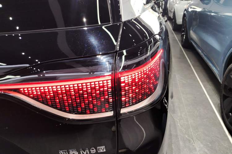 Used Hima AITO M9 2024 All-Electric Ultra Version 100 kWh 6-Seater Model