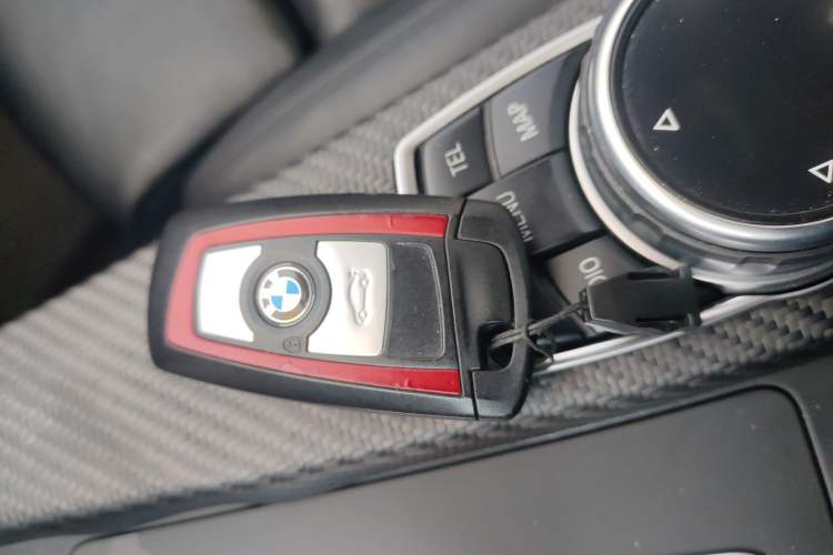 TDK.VehicleDetails.img