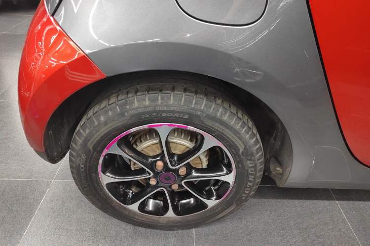 Used  forfour 2016 1.0L 52 kW Passion Edition
