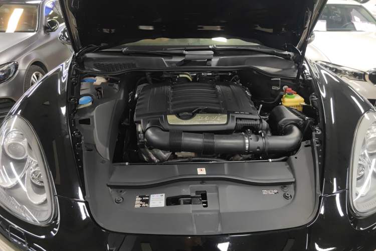 Used Porsche Cayenne 2014 3.6T Automatic Transmission U.S. Specification
