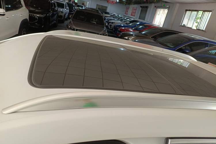 Used Cadillac XT4 2018 28T Two-Wheel Drive Leading Version
