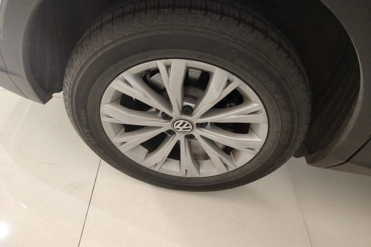 Used Volkswagen Tiguan L 2018 330TSI Automatic Two-Wheel Drive Luxury Edition