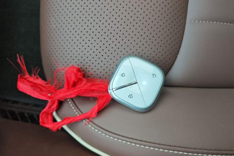 TDK.VehicleDetails.img