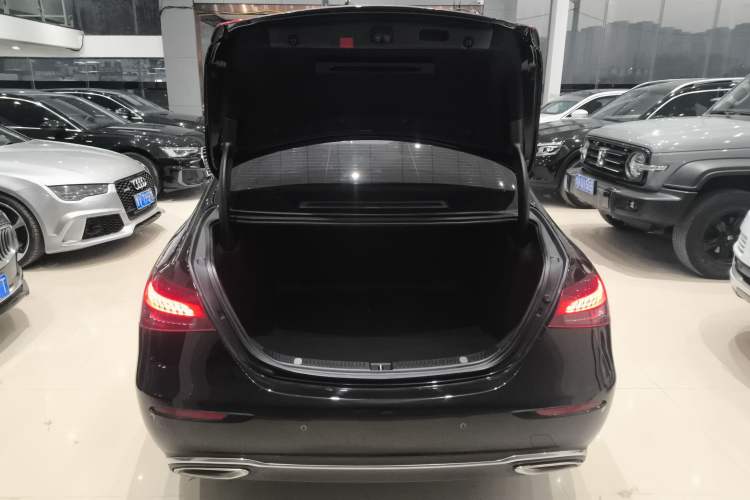 Used Mercedes-Benz E-Class 2022 Second Facelift E 260 L
