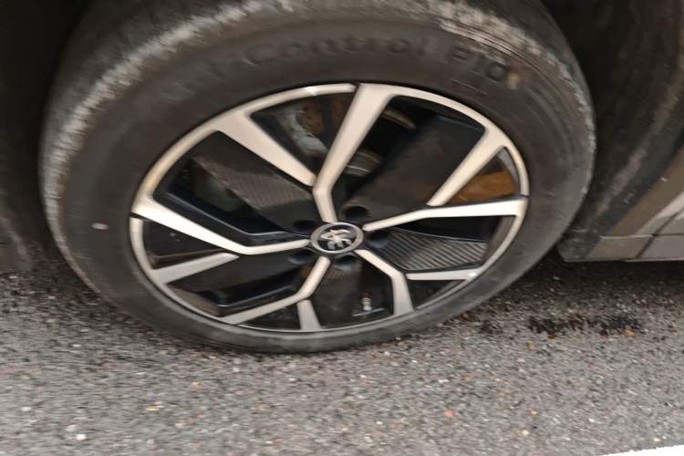 Used BYD Song L DM-i 2025 Intelligent Driving Version 160 km Beyond-Range Type