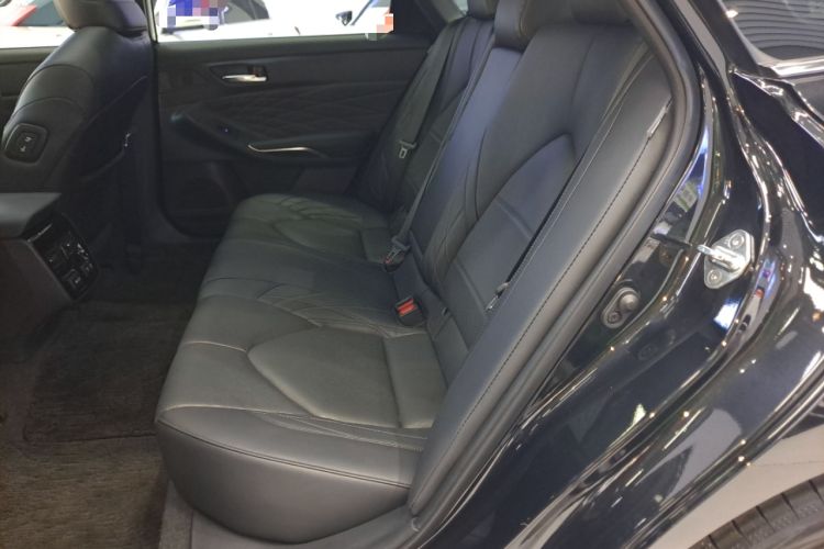 Used Toyota Avalon 2019 2.5L Touring Premium Version China VI Standard
