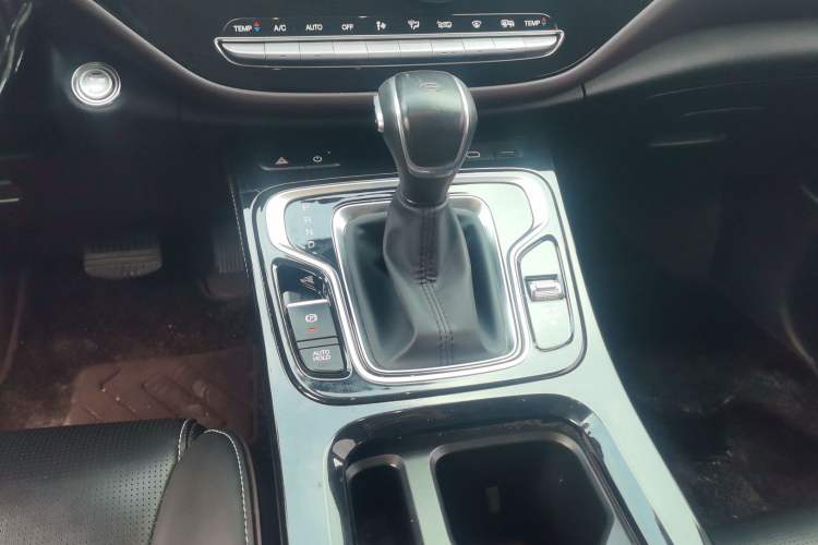 Used GAC Trumpchi M6 2023 PRO 270T DCT Luxury Edition
