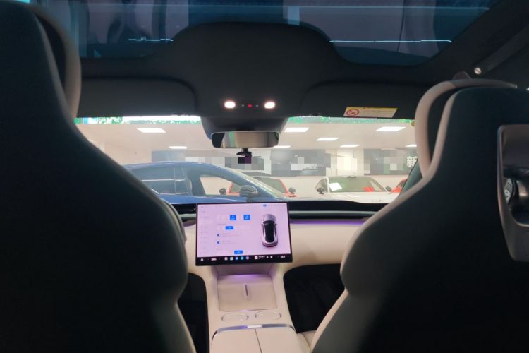 Used  YU7 2025 Ultra-Long Range High-Performance All-Wheel-Drive Max Edition
