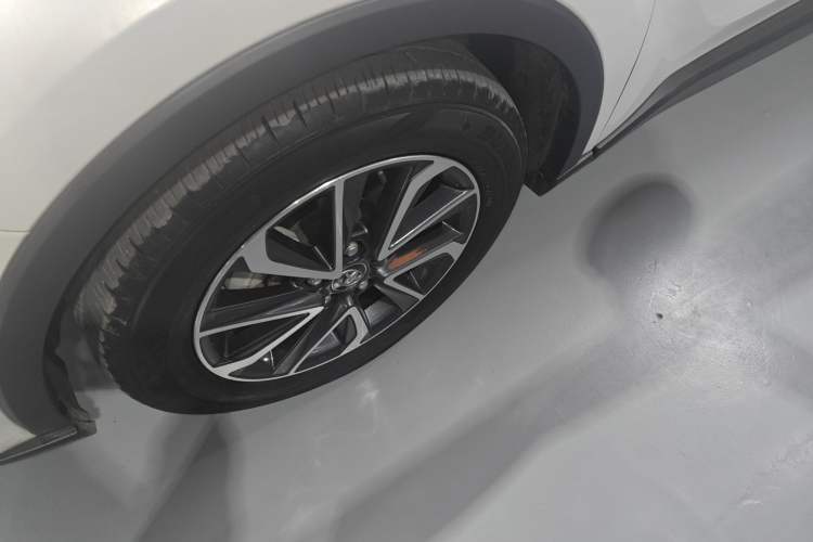 Used Toyota IZOA 2021 2.0L Yichi Version