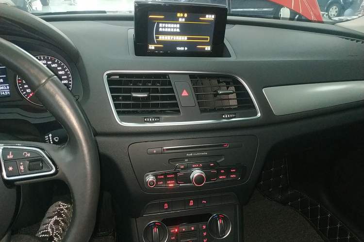 Used Audi Q3 2018 30th Anniversary Edition 30 TFSI Fashion Model