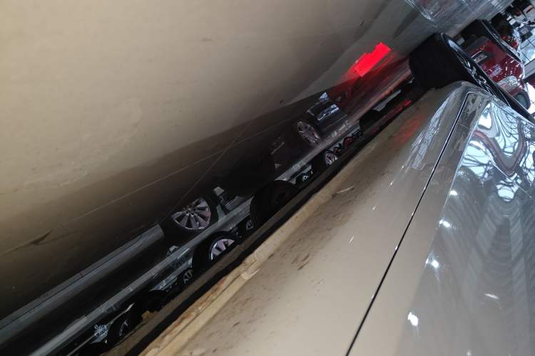 Used Geely Auto Emgrand 2019 Leading Edition 1.5L CVT Luxury Model China VI Standard
