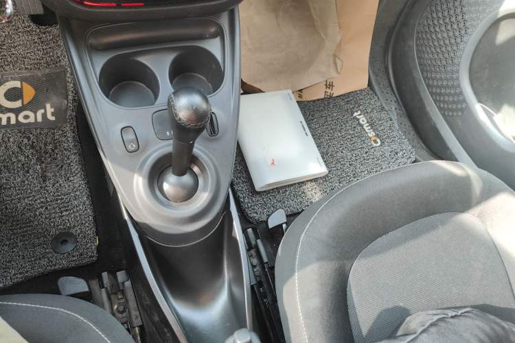 Used  fortwo 2015 1.0L 52 kW Hardtop Passion Edition
