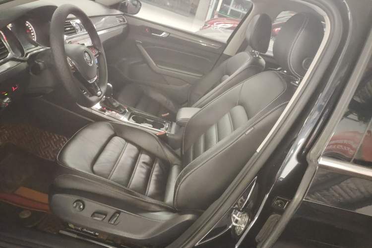 Used Volkswagen Passat 2016 330TSI DSG Luxury Edition