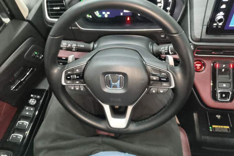 Used Honda Elysion 2024 2.0L eHEV Ultimate Edition