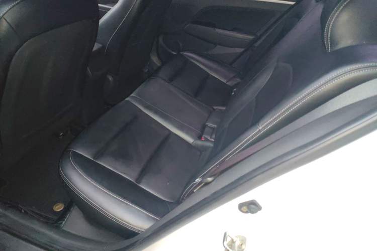 Used Hyundai Elantra 2016 1.6L Automatic ZhiXuan – Elite Version
