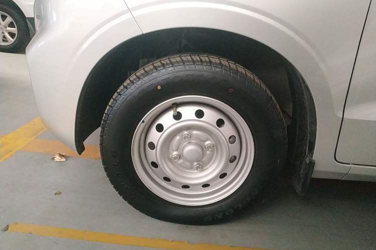 Used Wuling Hongguang V 2022 1.5L Jingqu Edition Electric-Assist LAR
