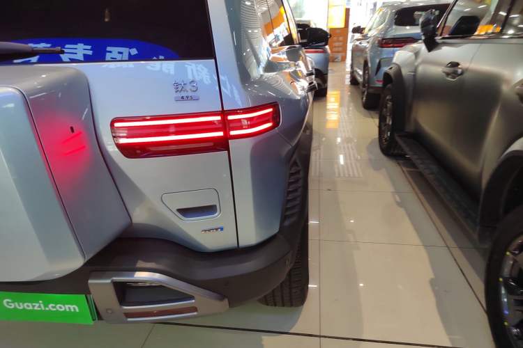 Used  Titanium 3 2025 501KM All-Wheel Drive Intelligent Driving Ultra Version
