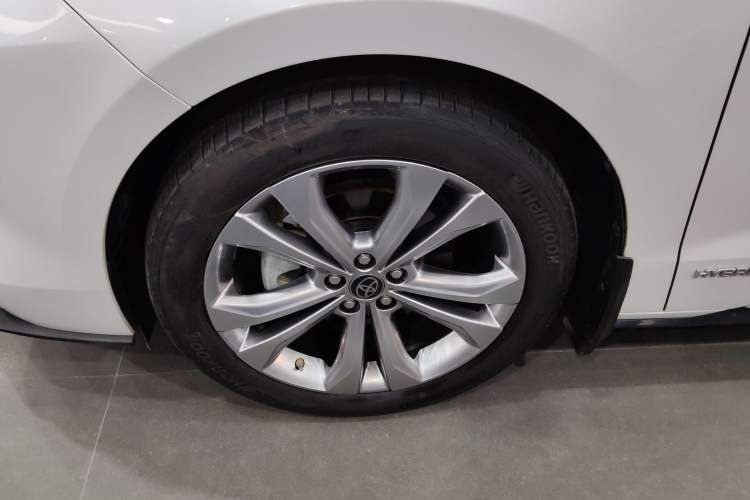 Used Toyota Sienna 2021 2.5L Hybrid Platinum Edition
