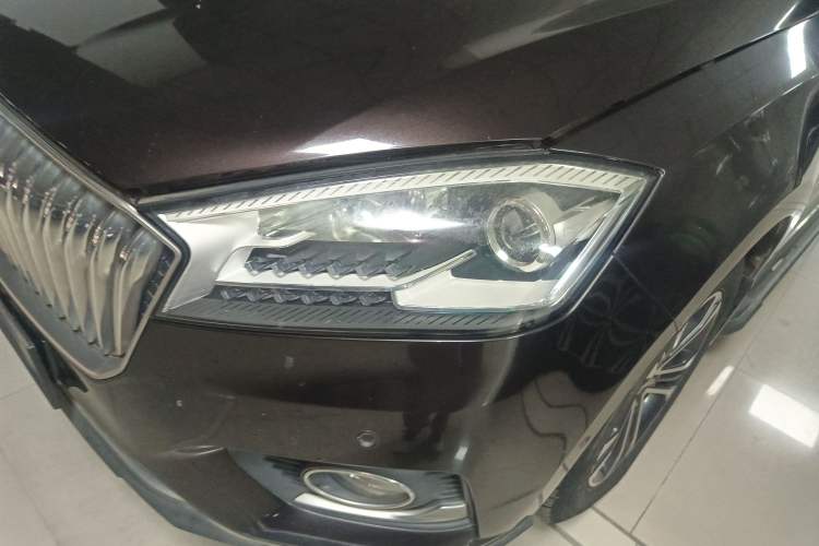 Used BORGWARD BX7 2016 28T Two-Wheel Drive Luxury Version 5 Seats
