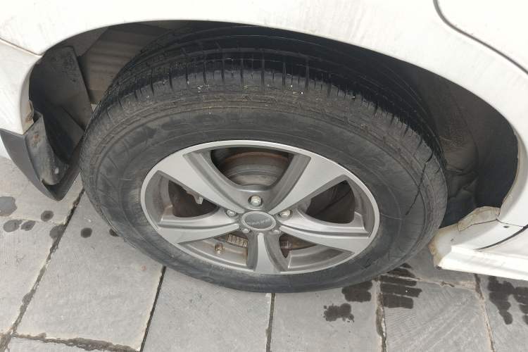 Used Haval H6 2015 Upgraded Model 1.5T Manual Two-Wheel Drive Elite Version
