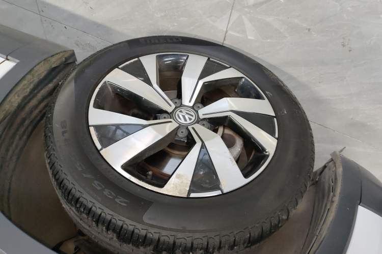 Used Volkswagen Tayron 2019 330TSI Two-Wheel Drive Luxury Model China VI Standard