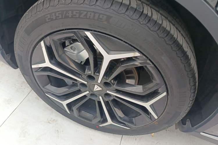 Used  SL03 2023 200Max Range-Extended Version
