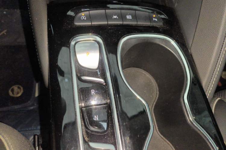 Used Buick Envision 2022 Facelift Encore Plus 552T Five-Seat Luxury Model
