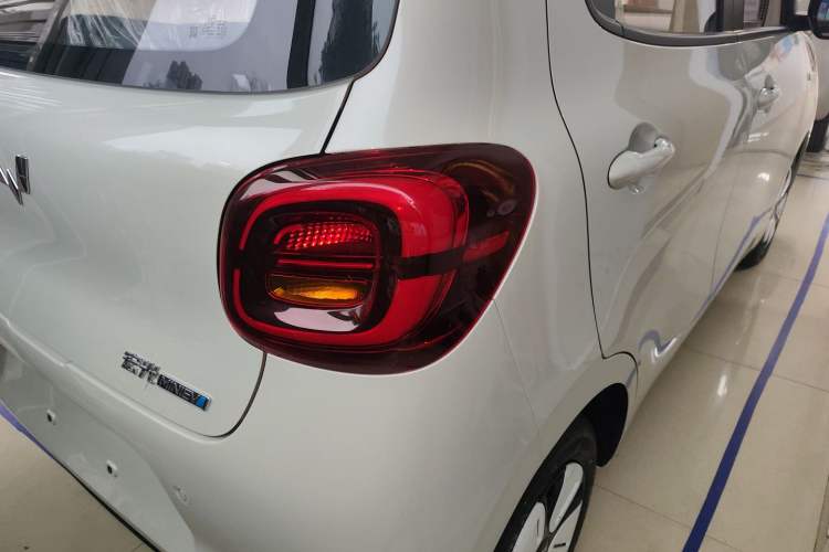 Used Wuling Hongguang MINIEV 2025 Four-Door Version Advanced Edition
